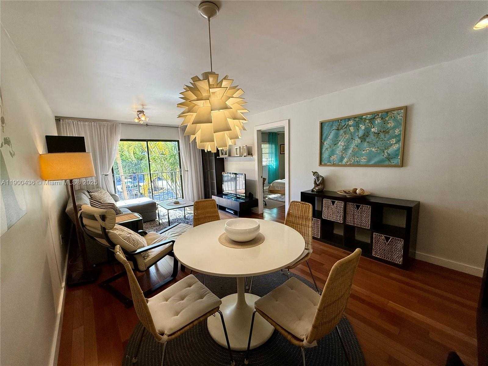 Small Image of 1250 LINCOLN RD #210, Miami Beach Number 7