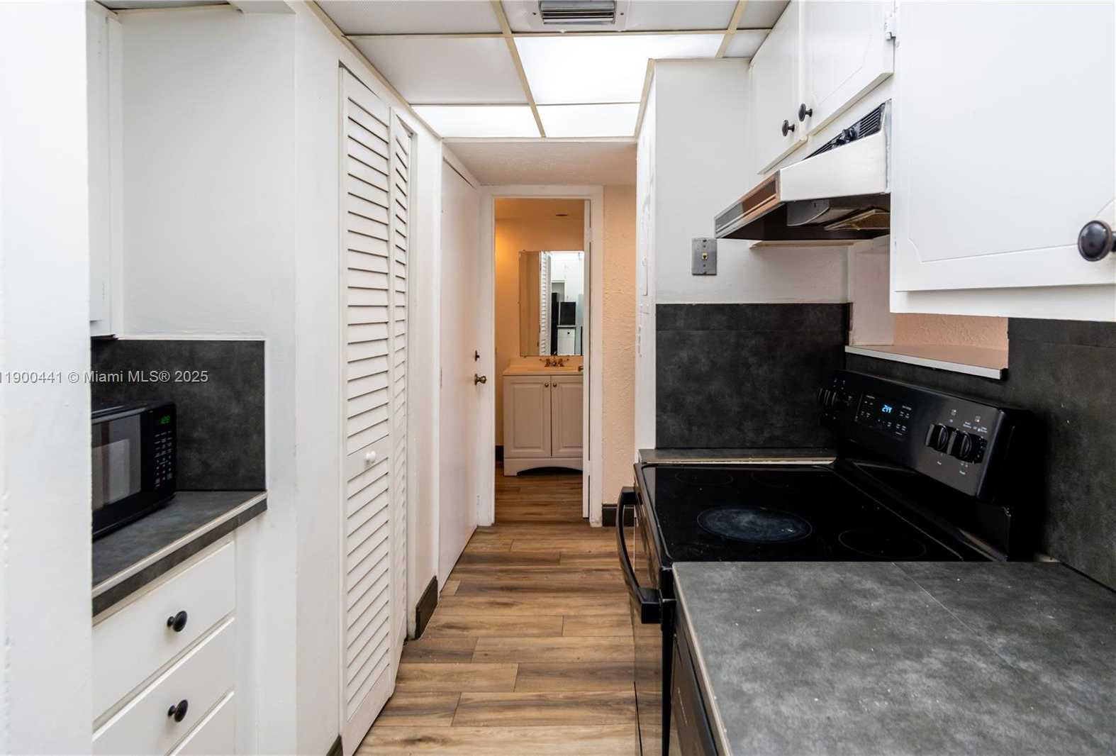 Small Image of 10500 SOUTH WEST 108TH AVE #B216, Miami Number 5