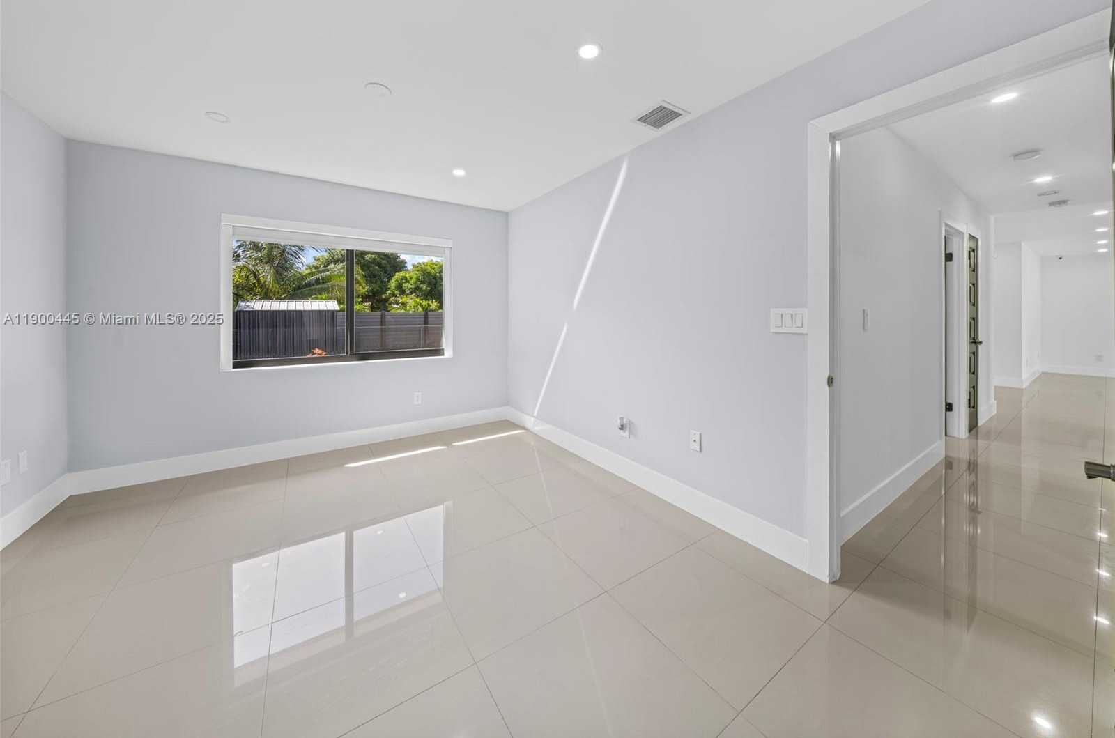 Small Image of 7434 SOUTH WEST 127 CT, Miami Number 24