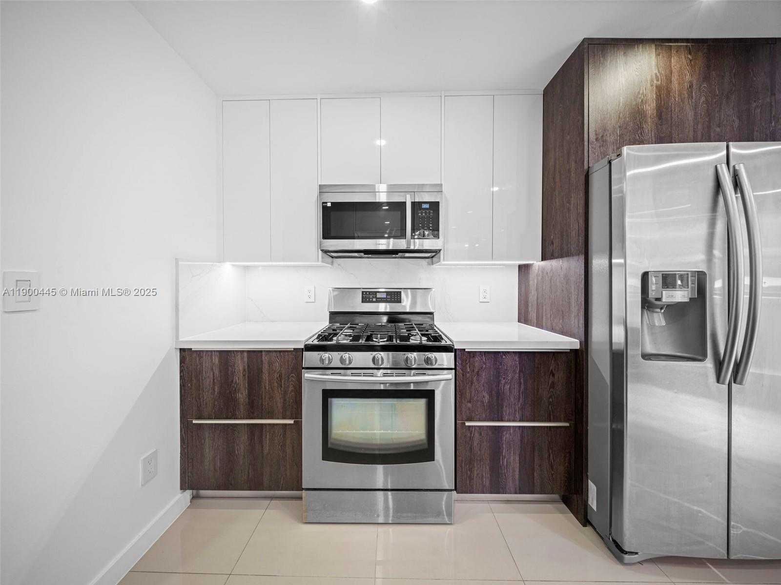 Small Image of 7434 SOUTH WEST 127 CT, Miami Number 31