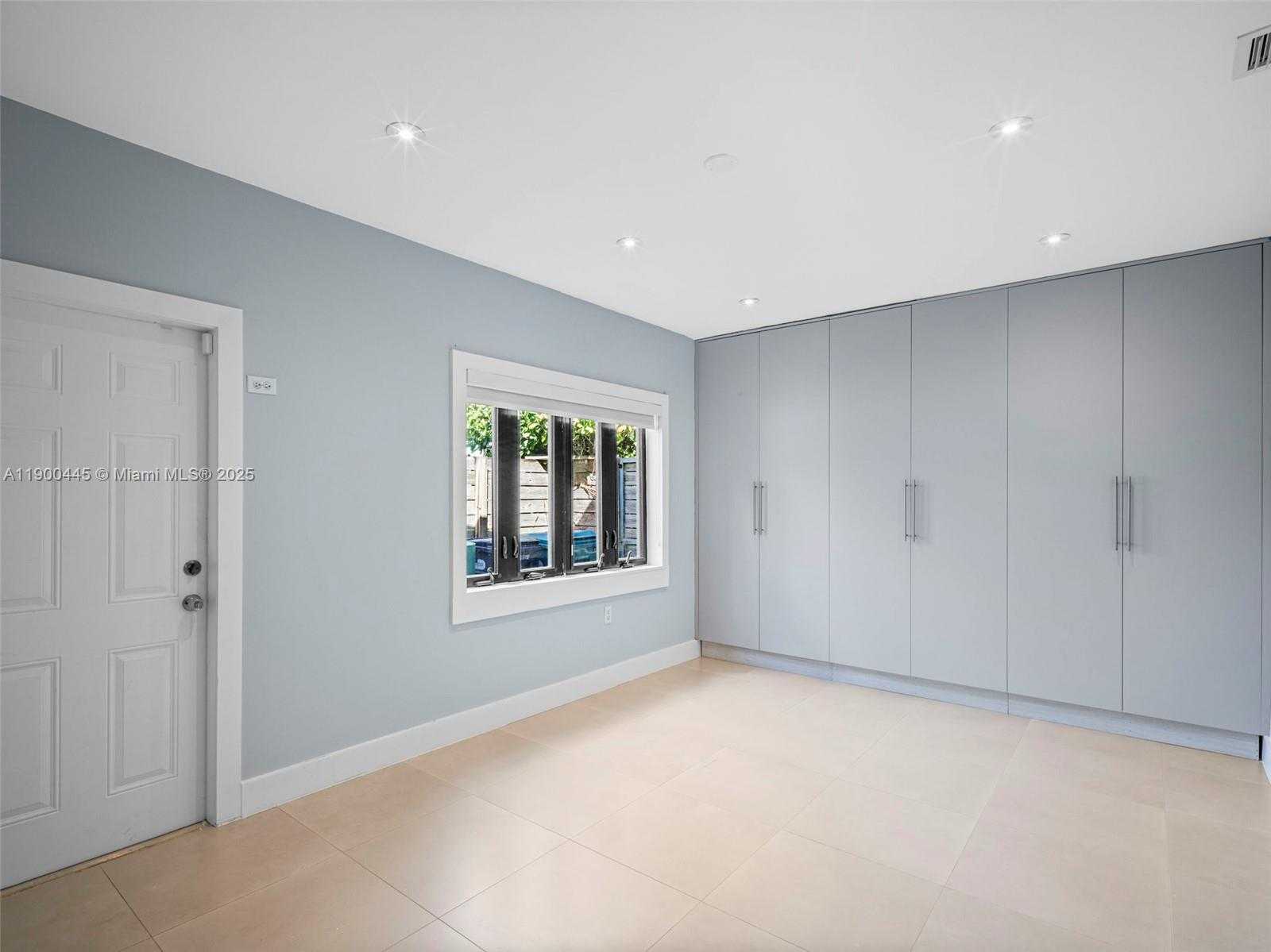Small Image of 7434 SOUTH WEST 127 CT, Miami Number 33