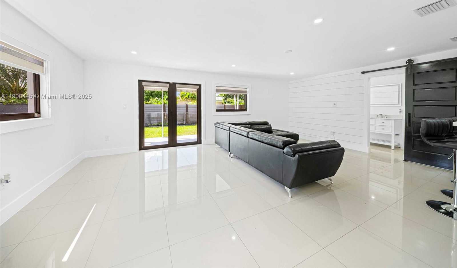 Small Image of 7434 SOUTH WEST 127 CT, Miami Number 37