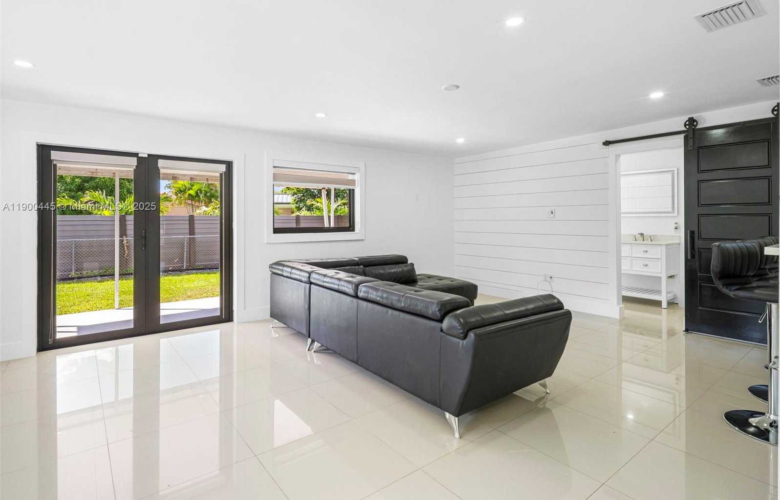 Small Image of 7434 SOUTH WEST 127 CT, Miami Number 38