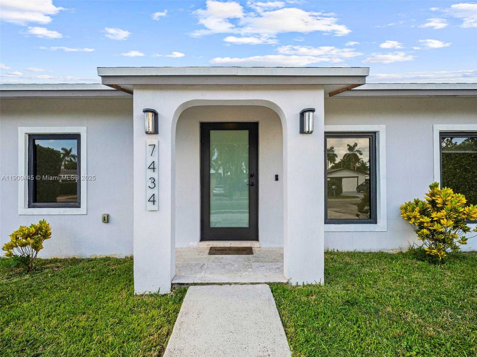 Small Image of 7434 SOUTH WEST 127 CT, Miami Number 5