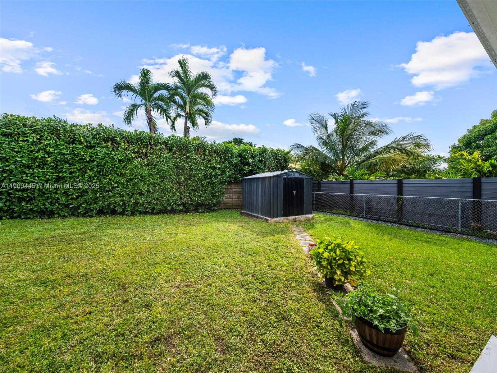 Small Image of 7434 SOUTH WEST 127 CT, Miami Number 50