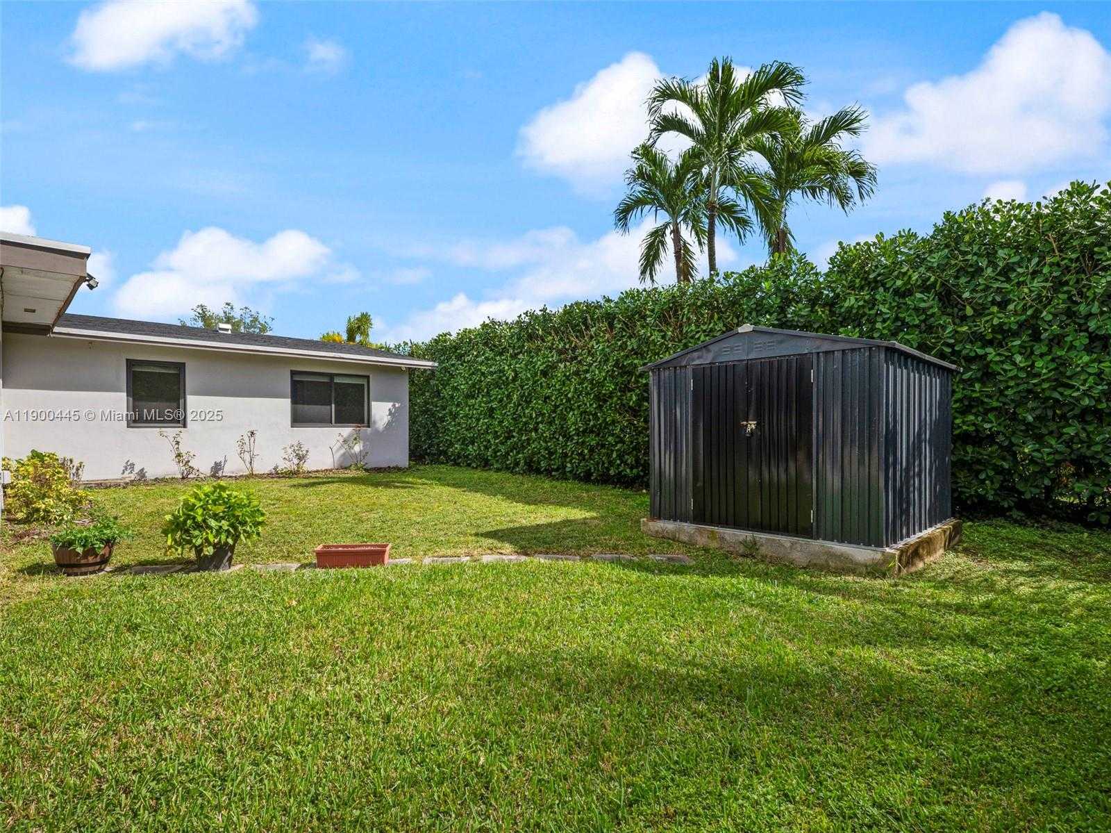 Small Image of 7434 SOUTH WEST 127 CT, Miami Number 52