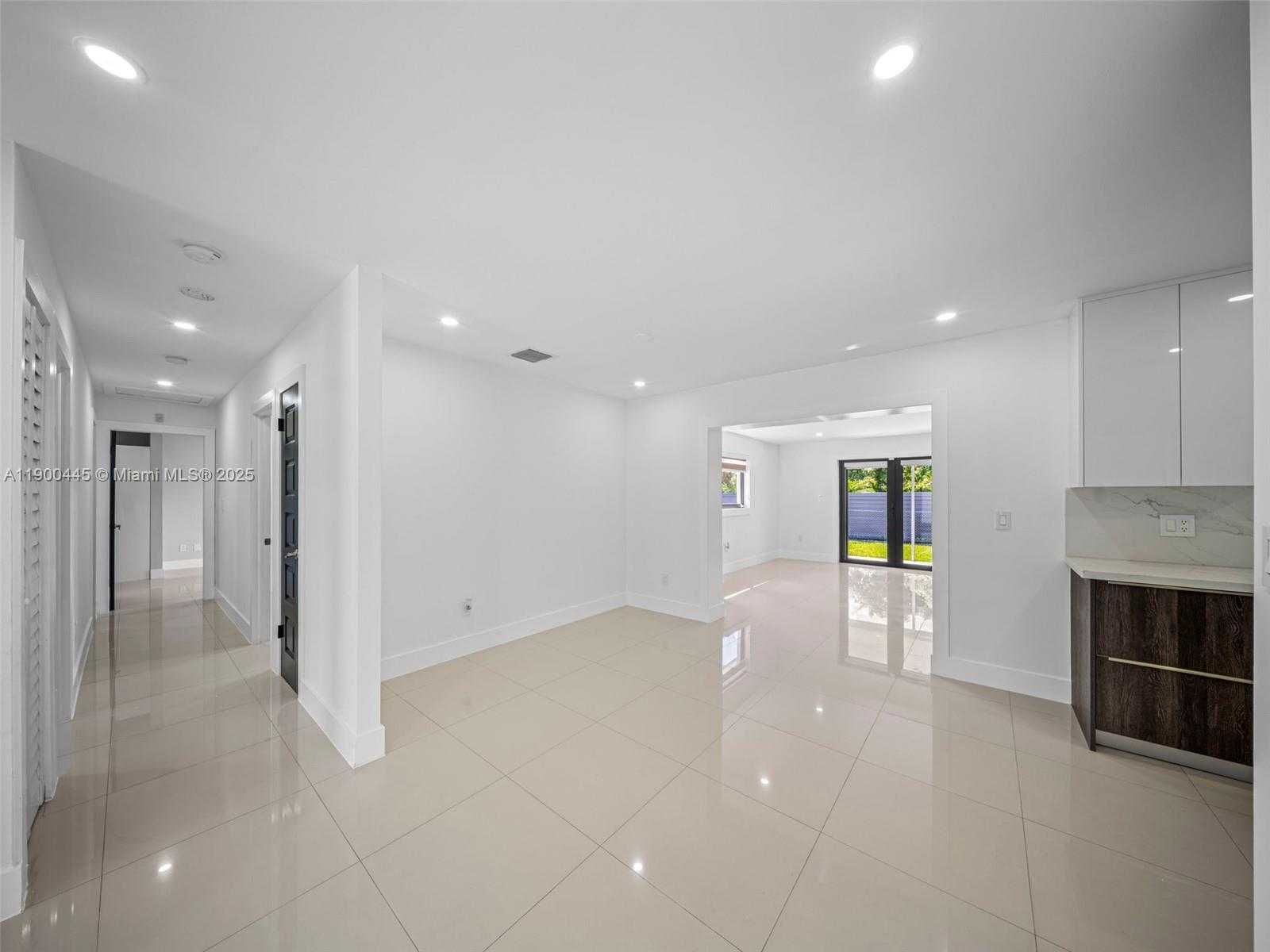 Small Image of 7434 SOUTH WEST 127 CT, Miami Number 9