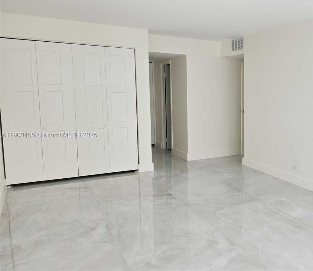 Small Image of 250 174TH ST #203, Sunny Isles Beach Number 10