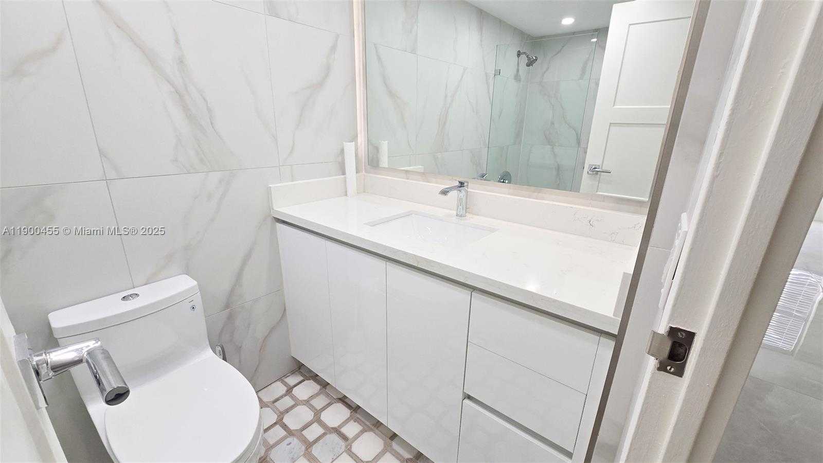 Small Image of 250 174TH ST #203, Sunny Isles Beach Number 16