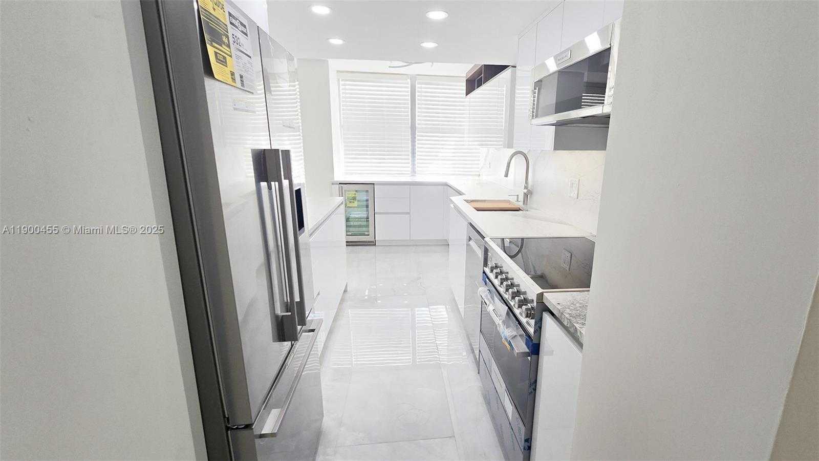 Small Image of 250 174TH ST #203, Sunny Isles Beach Number 3