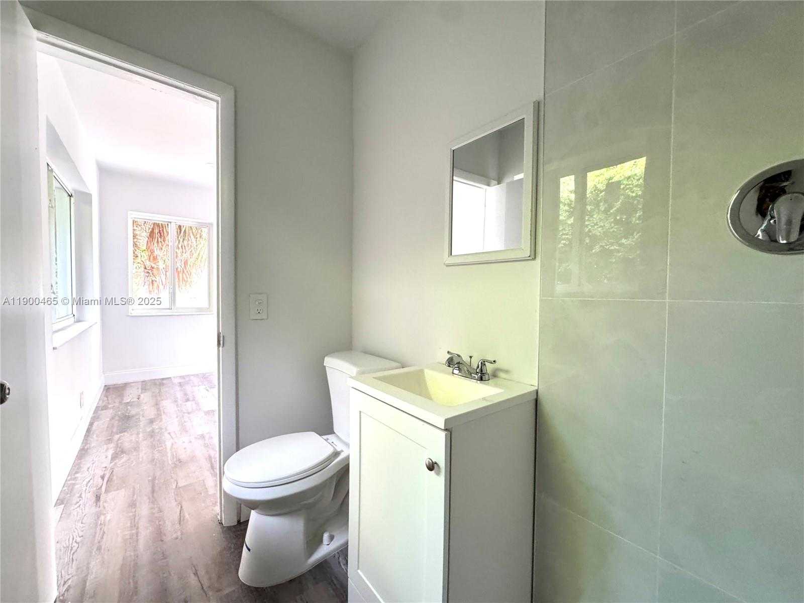 Small Image of 8201 ABBOTT AVE #4, Miami Beach Number 7