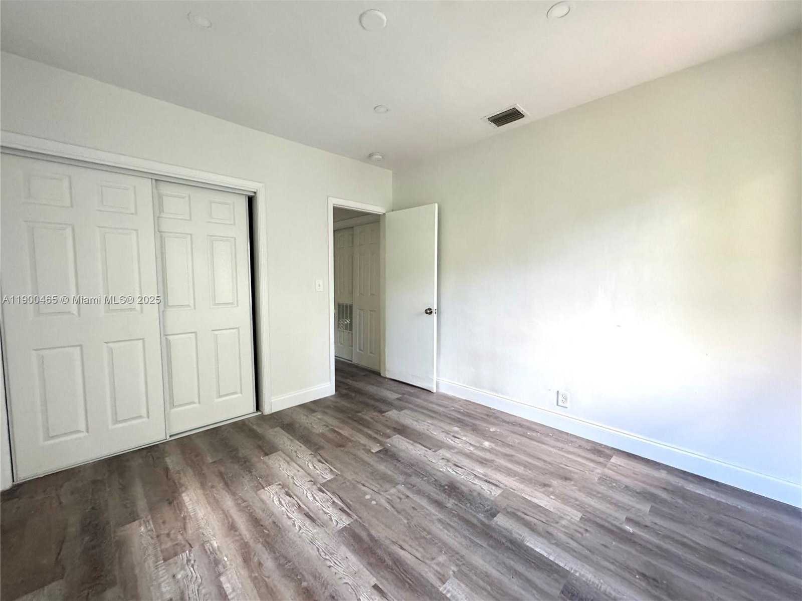 Small Image of 8201 ABBOTT AVE #4, Miami Beach Number 9