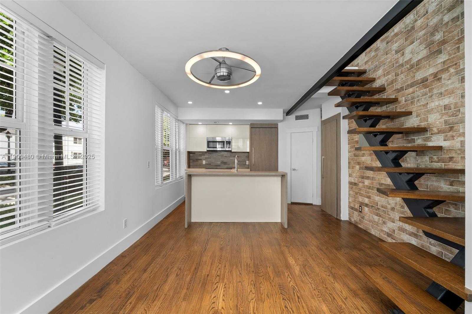 Small Image of 739 2ND ST #1, Miami Beach Number 2