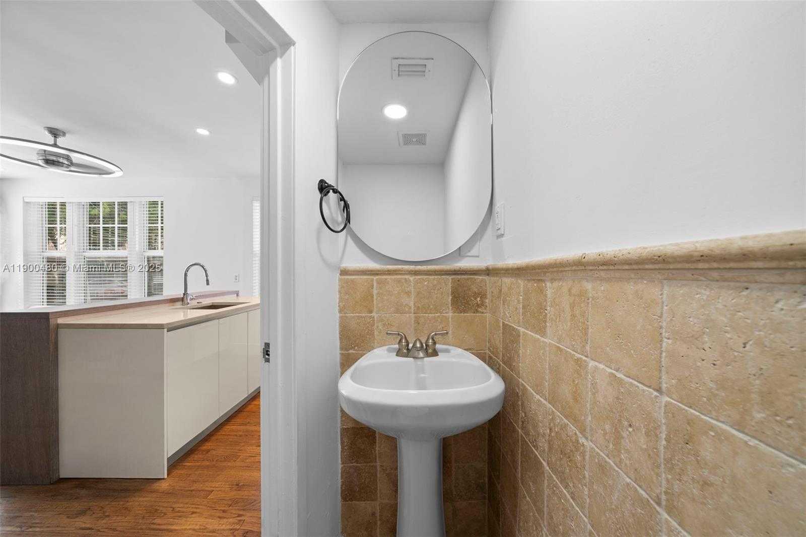 Small Image of 739 2ND ST #1, Miami Beach Number 9