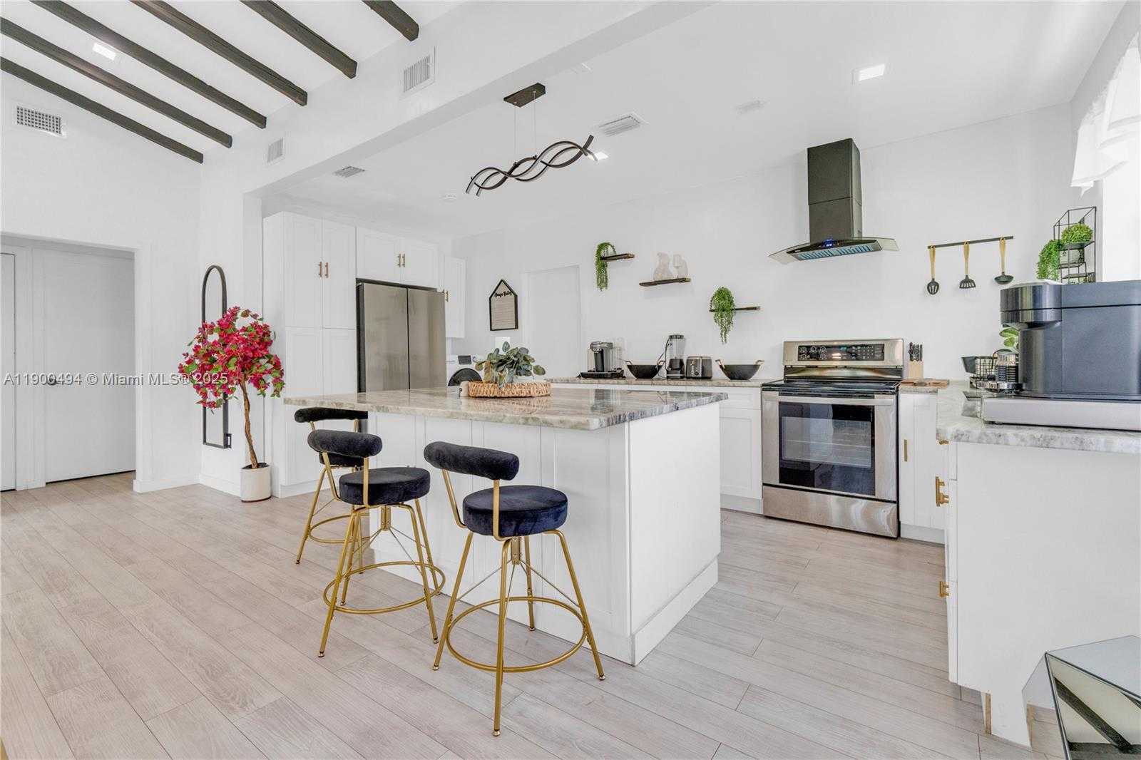Small Image of 774 NW 49TH ST, Miami Number 13
