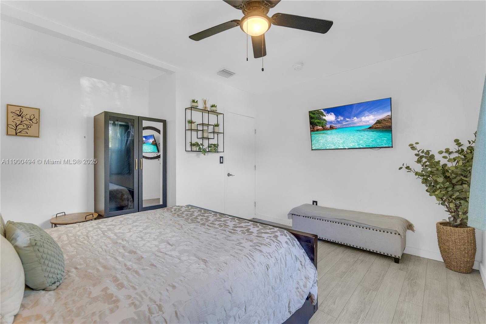 Small Image of 774 NW 49TH ST, Miami Number 16