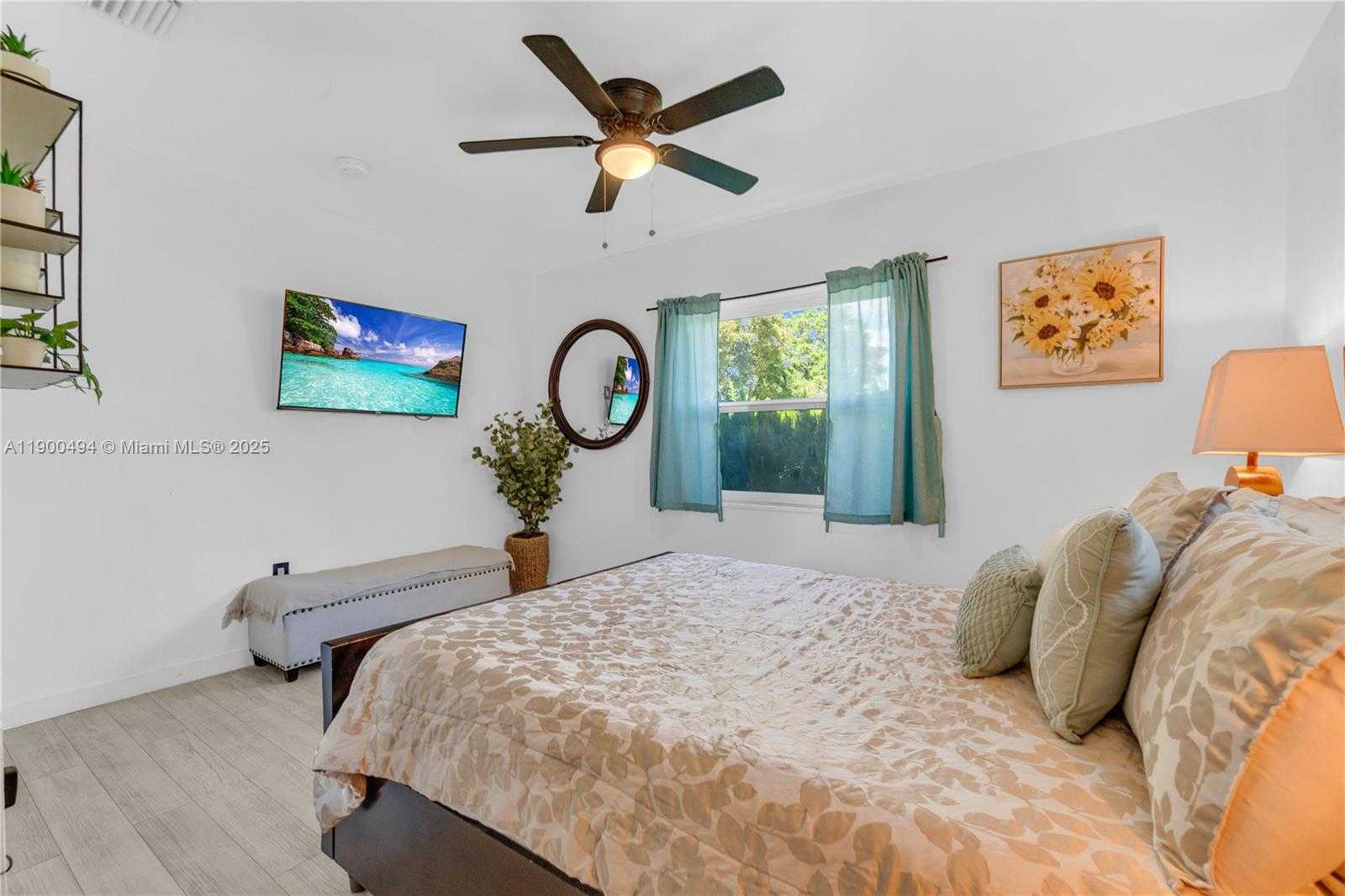 Small Image of 774 NW 49TH ST, Miami Number 17