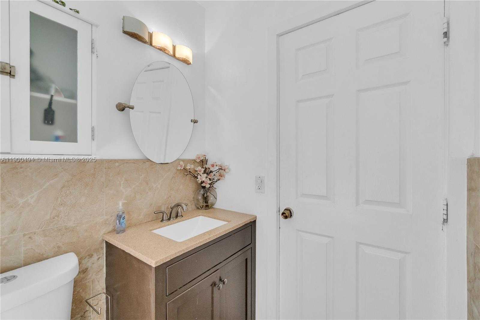 Small Image of 774 NW 49TH ST, Miami Number 19