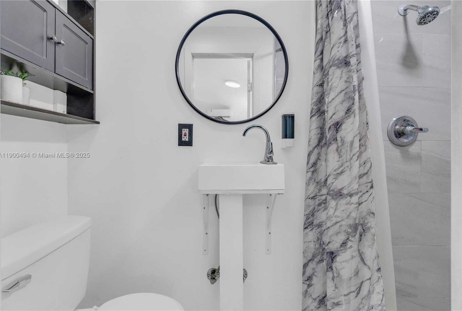 Small Image of 774 NW 49TH ST, Miami Number 24