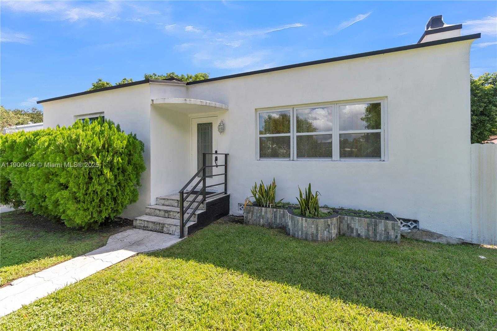 Small Image of 774 NW 49TH ST, Miami Number 4
