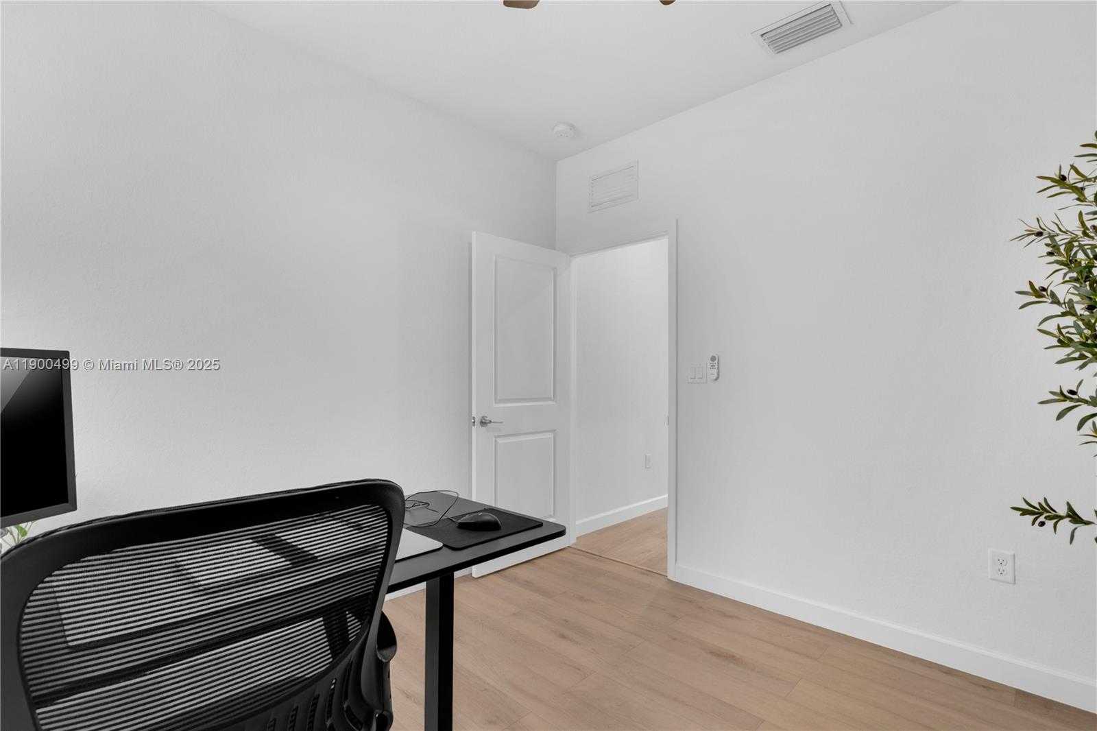 Small Image of 2444 SOUTH EAST 24TH AVE, Homestead Number 17