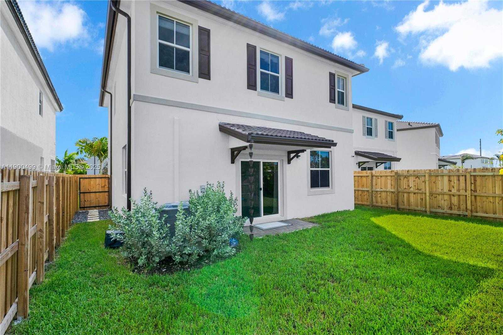 Small Image of 2444 SOUTH EAST 24TH AVE, Homestead Number 46