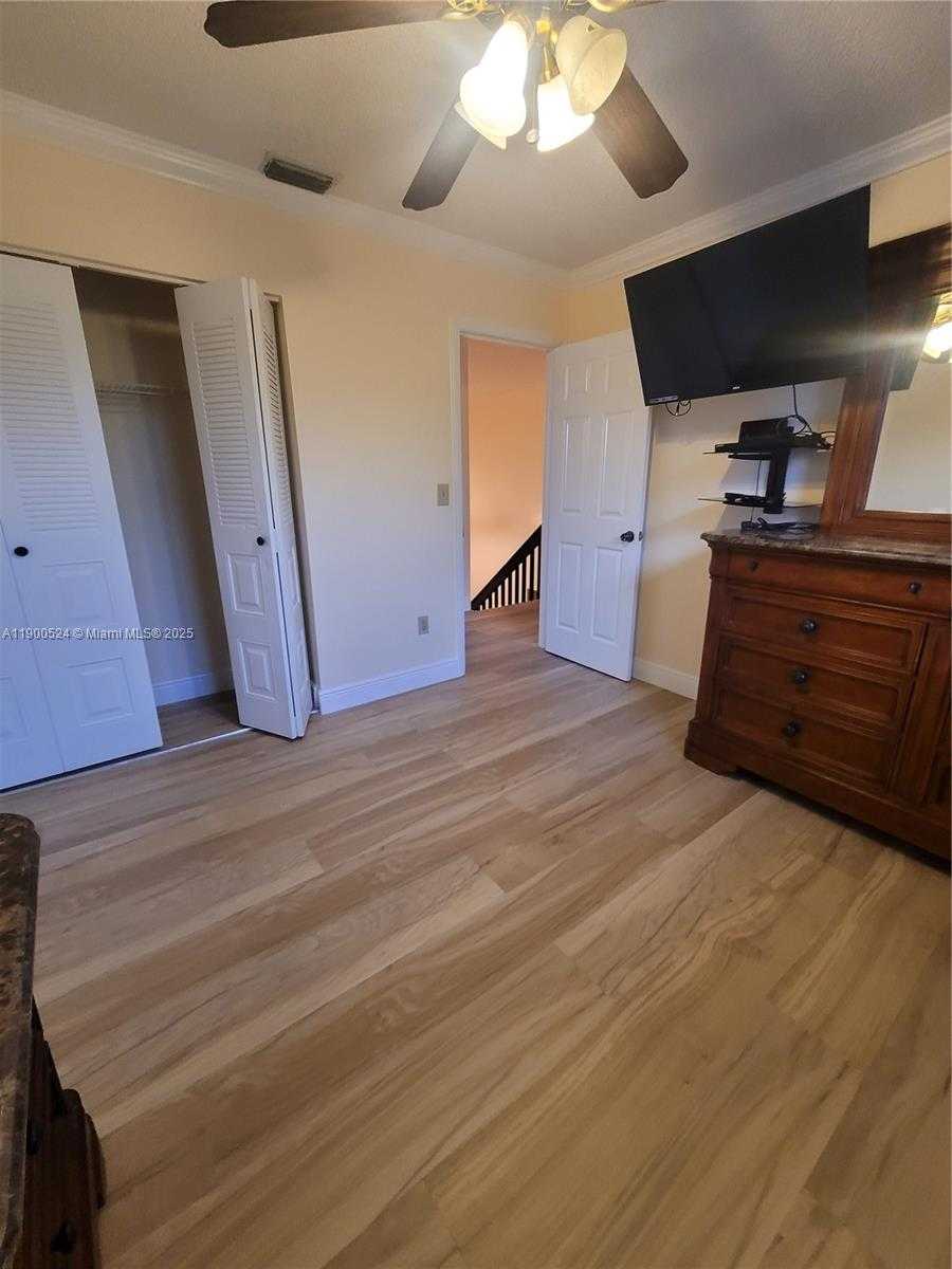 Small Image of 12060 NORTH WEST 13TH ST, Pembroke Pines Number 14
