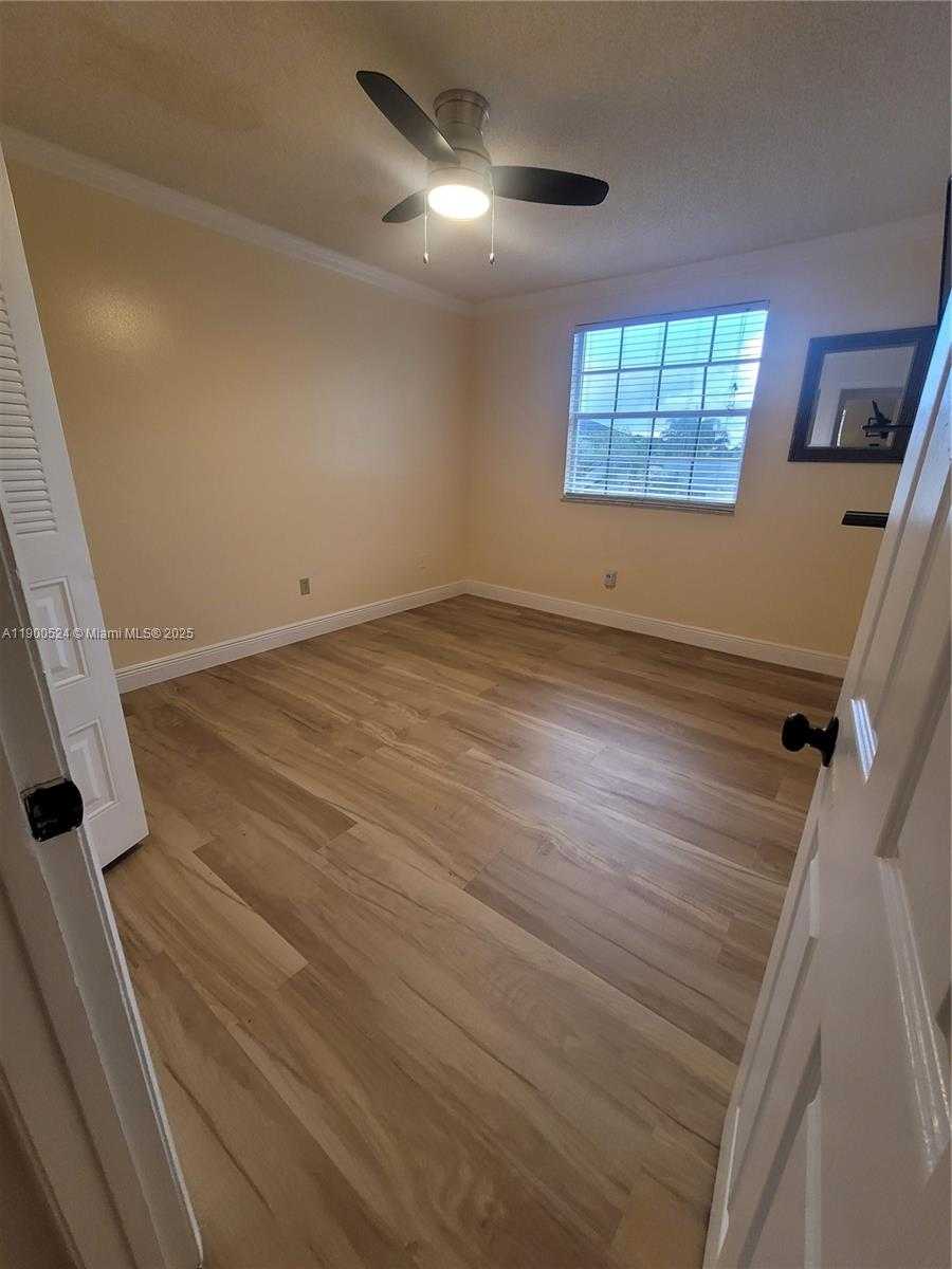 Small Image of 12060 NORTH WEST 13TH ST, Pembroke Pines Number 15