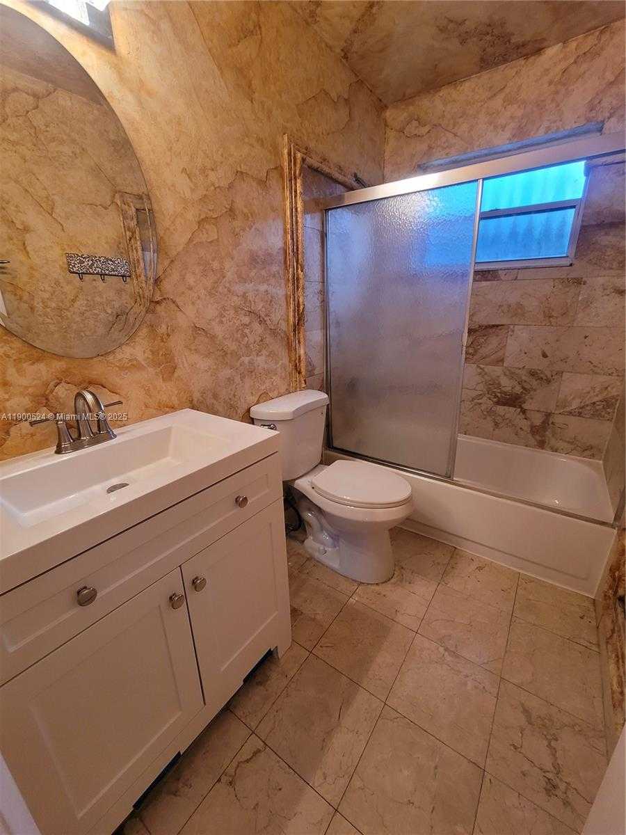 Small Image of 12060 NORTH WEST 13TH ST, Pembroke Pines Number 17
