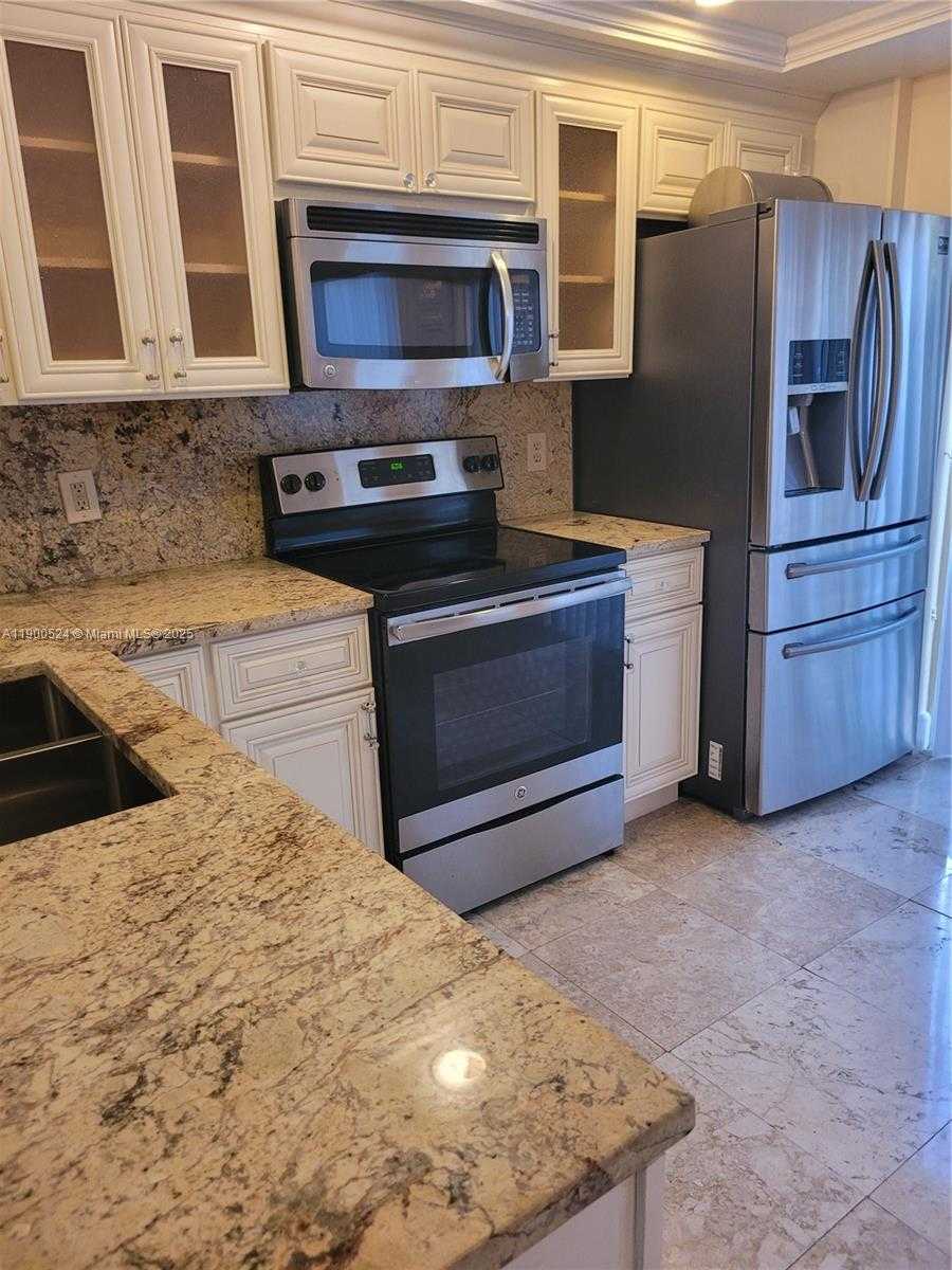 Small Image of 12060 NORTH WEST 13TH ST, Pembroke Pines Number 3