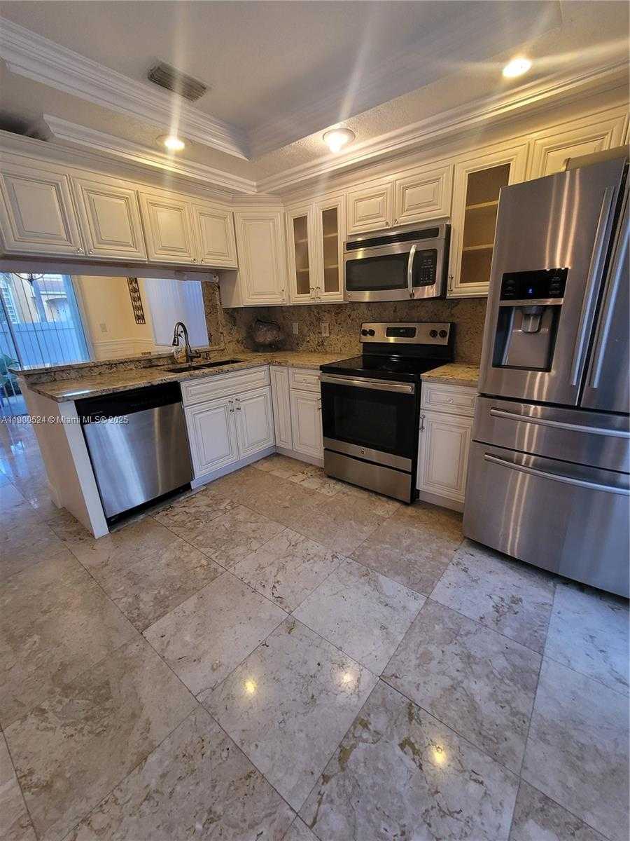 Small Image of 12060 NORTH WEST 13TH ST, Pembroke Pines Number 4