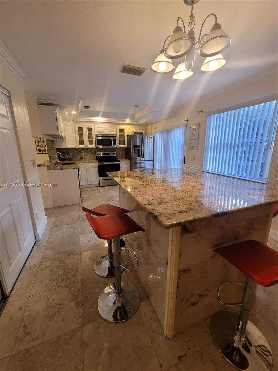 Small Image of 12060 NORTH WEST 13TH ST, Pembroke Pines Number 5