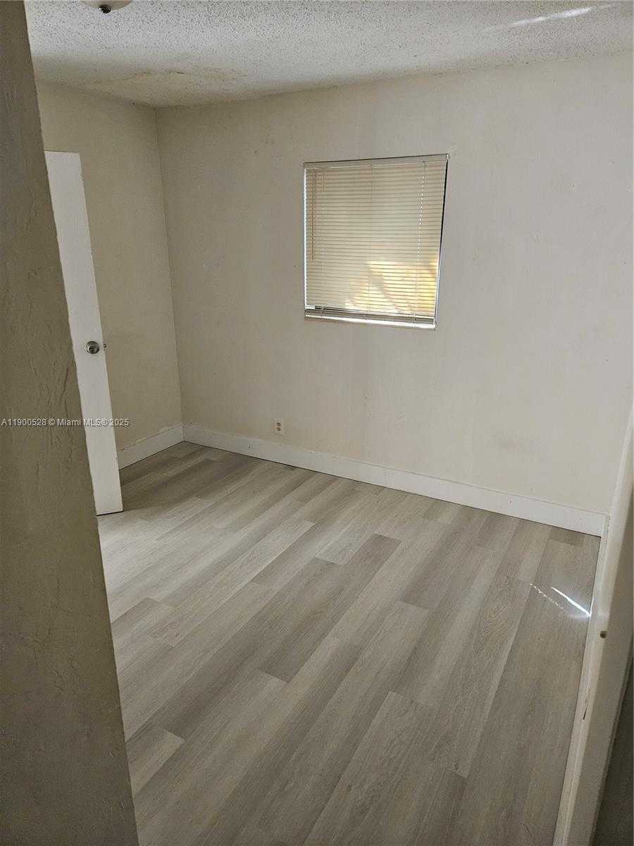Small Image of 2245 FREEDOM ST #1, Hollywood Number 8