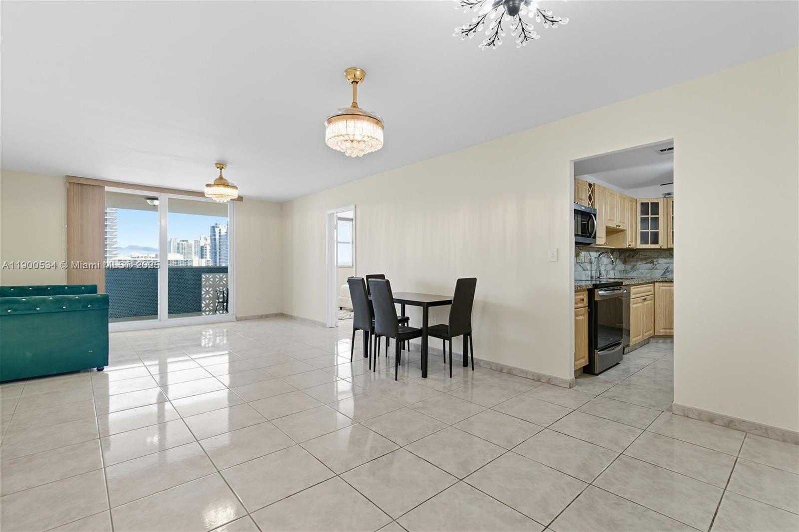 Small Image of 1833 SOUTH OCEAN DR #1809, Hallandale Beach Number 10