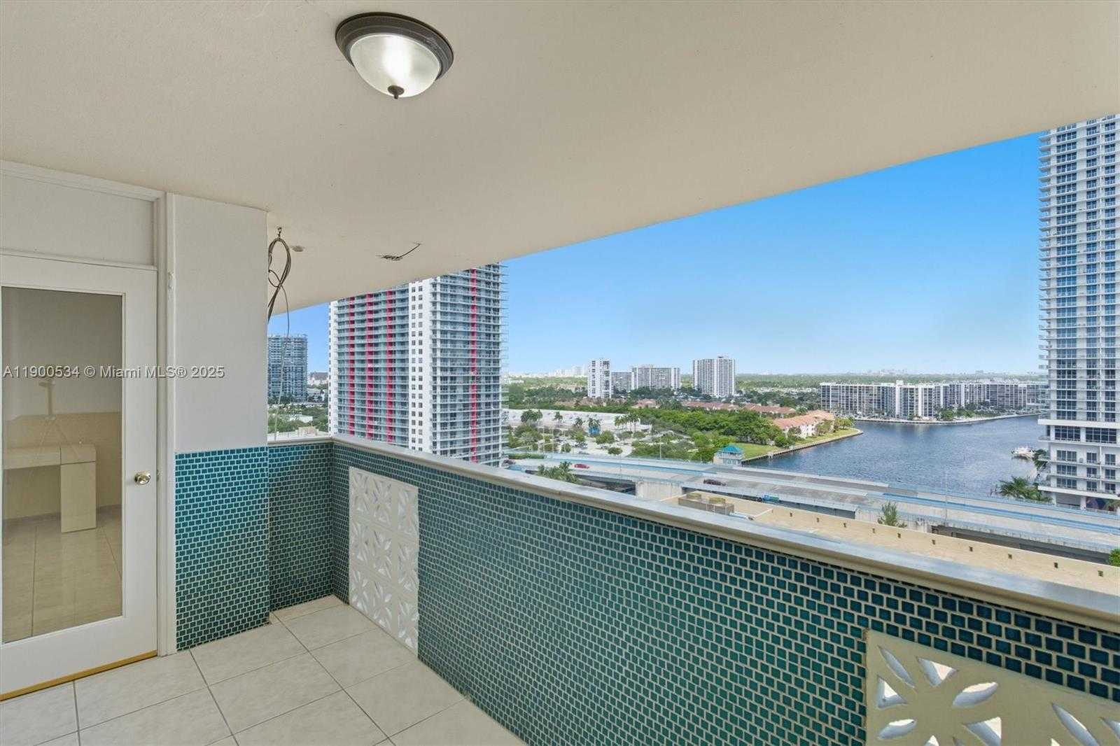 Small Image of 1833 SOUTH OCEAN DR #1809, Hallandale Beach Number 30