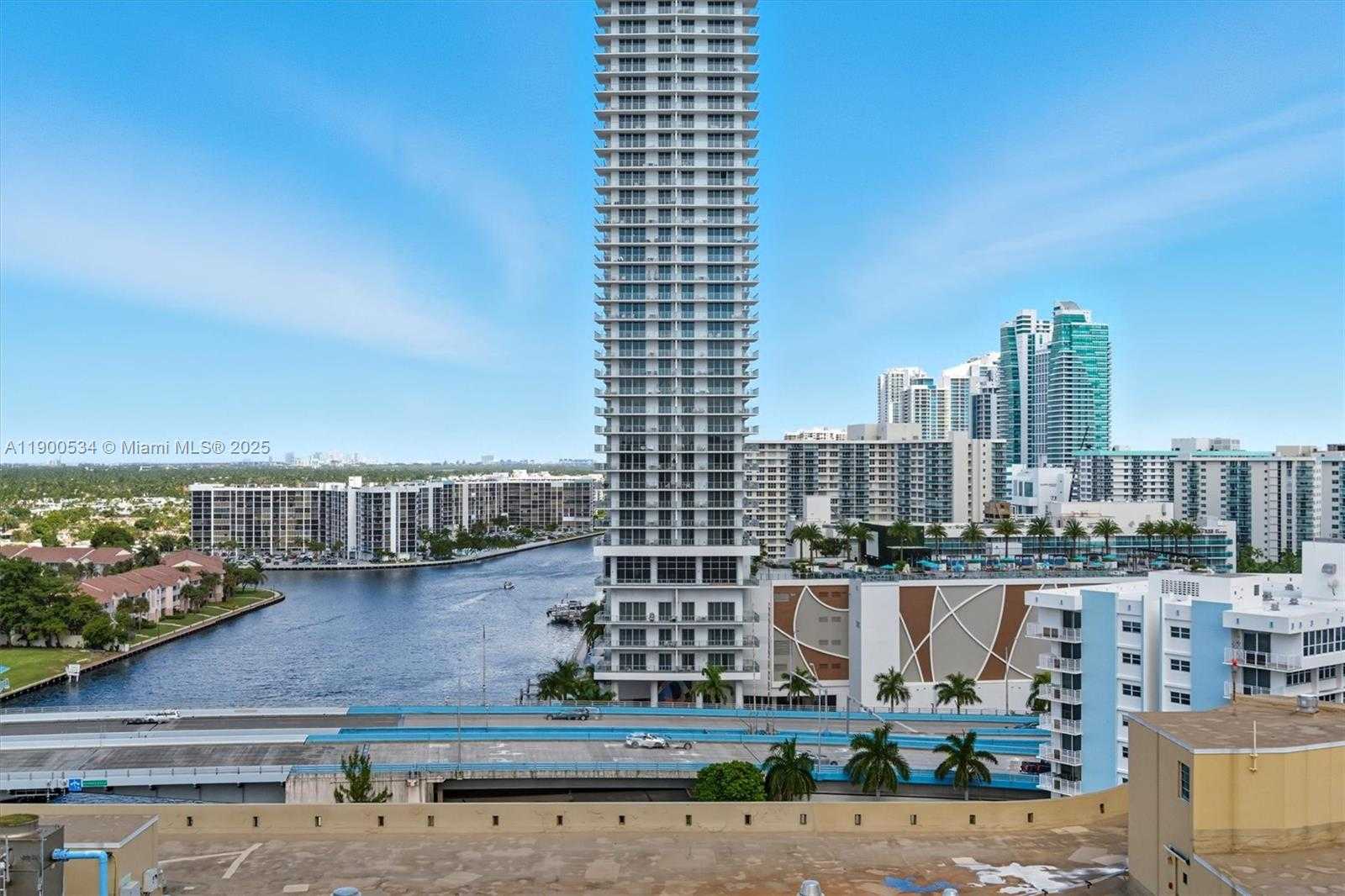 Small Image of 1833 SOUTH OCEAN DR #1809, Hallandale Beach Number 32