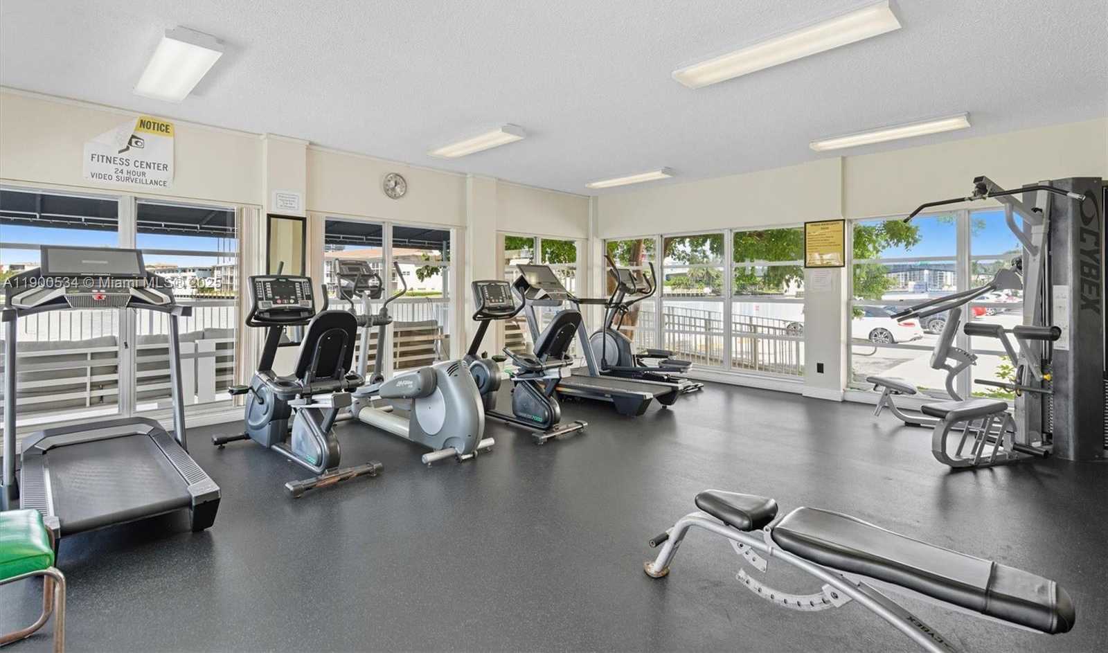 Small Image of 1833 SOUTH OCEAN DR #1809, Hallandale Beach Number 36