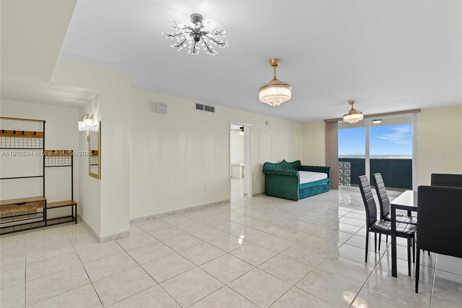Small Image of 1833 SOUTH OCEAN DR #1809, Hallandale Beach Number 4