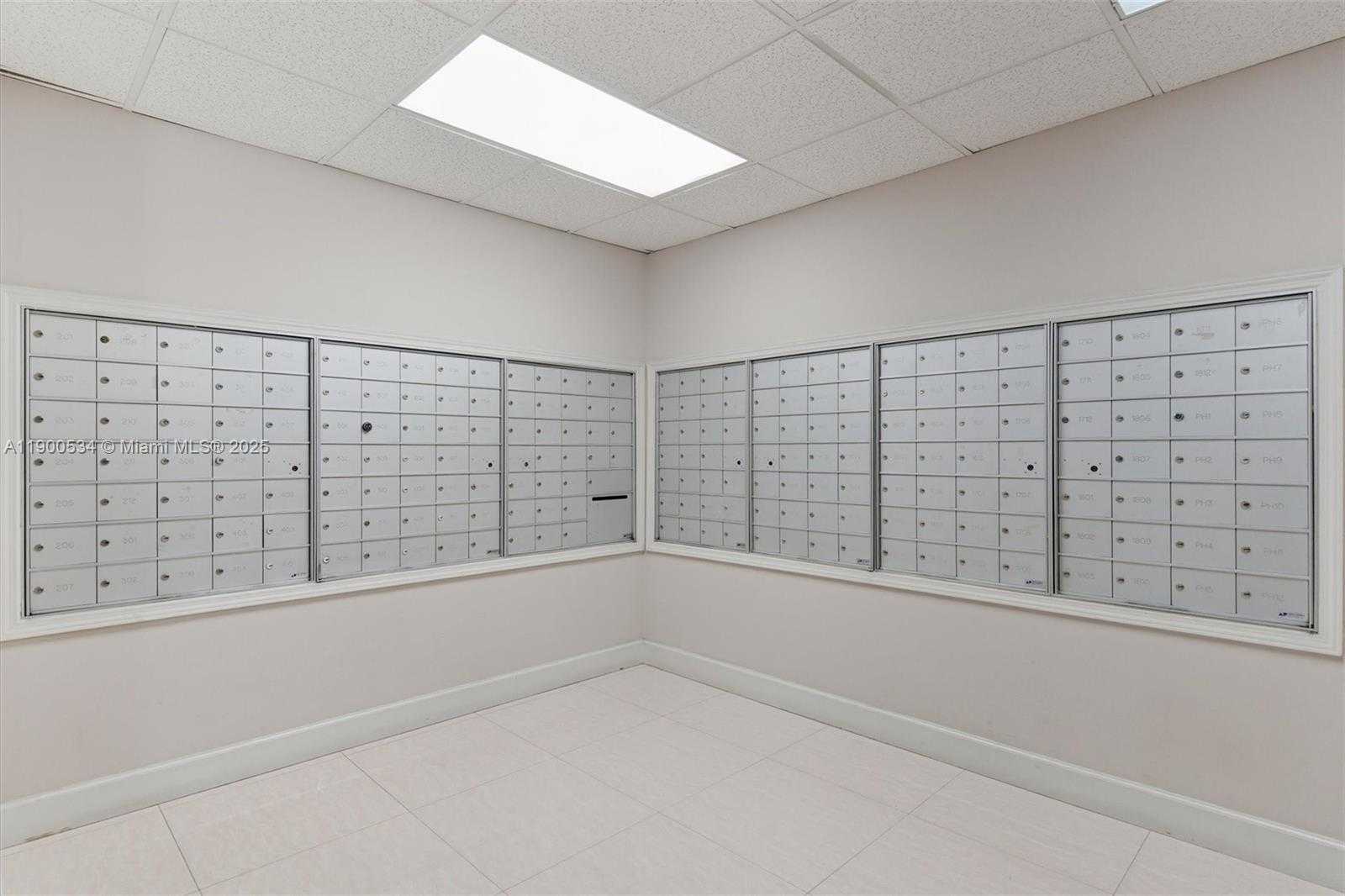 Small Image of 1833 SOUTH OCEAN DR #1809, Hallandale Beach Number 40