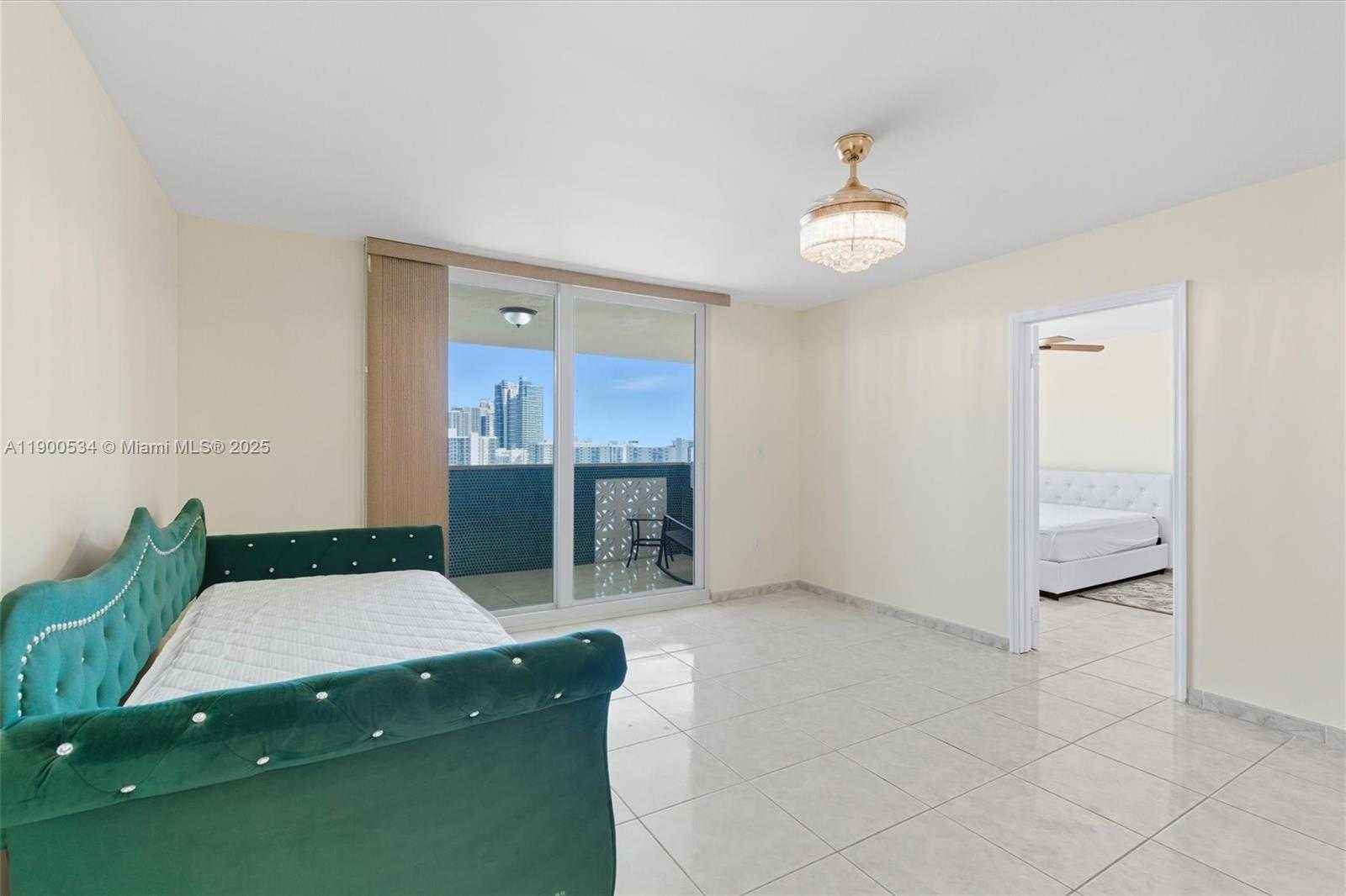 Small Image of 1833 SOUTH OCEAN DR #1809, Hallandale Beach Number 9