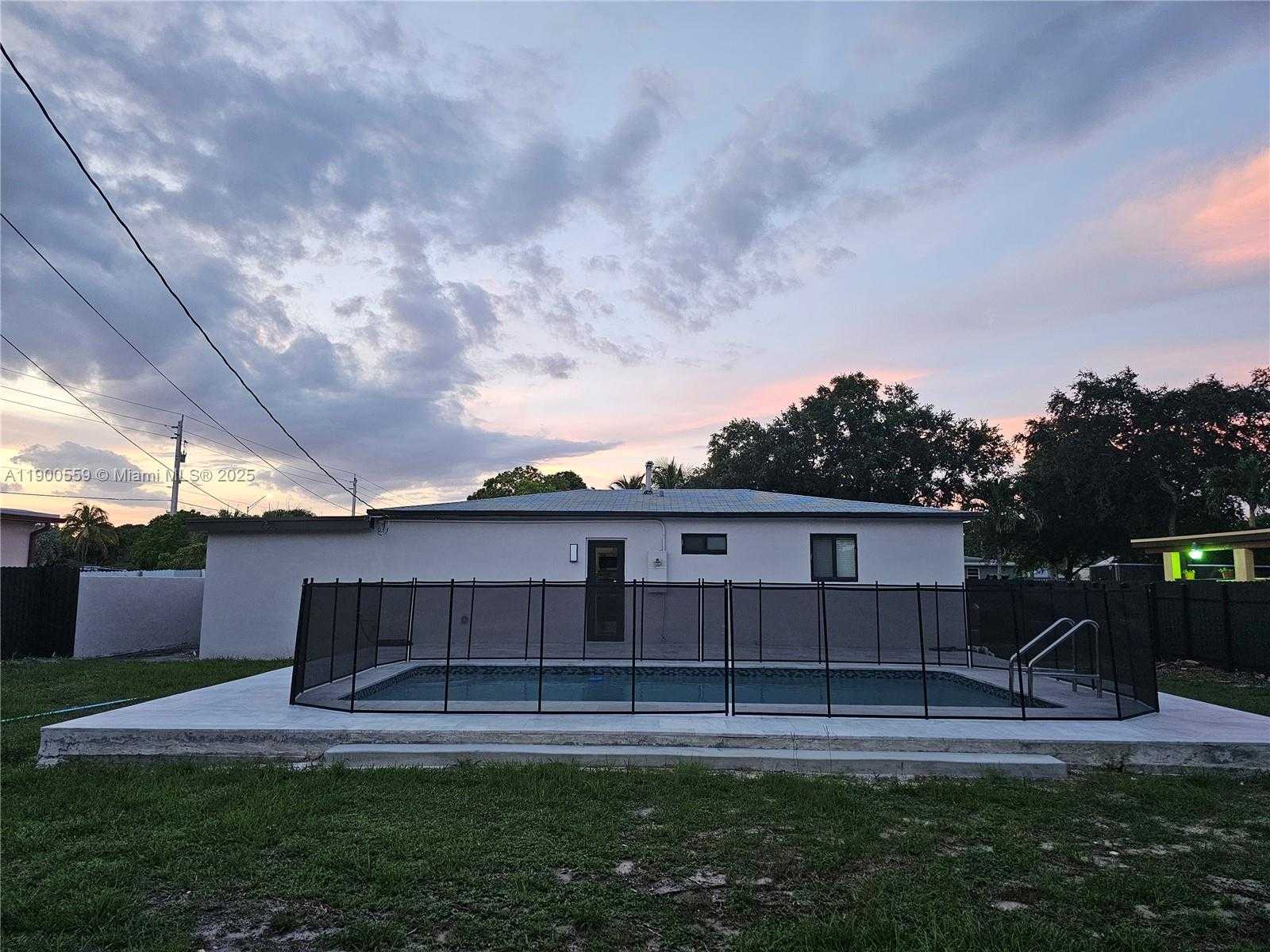 Small Image of 1680 NORTH WEST 128TH ST #1680, North Miami Number 2