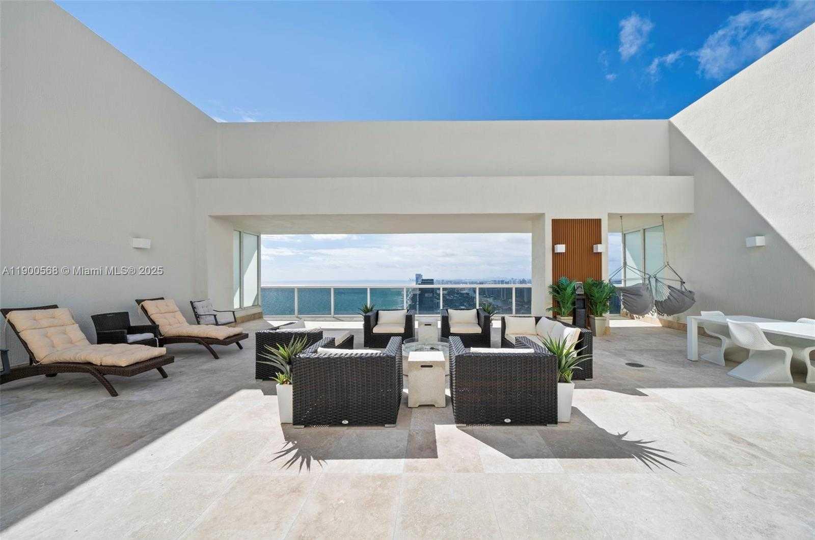 Small Image of 1830 SOUTH OCEAN DR #5103, Hallandale Beach Number 24