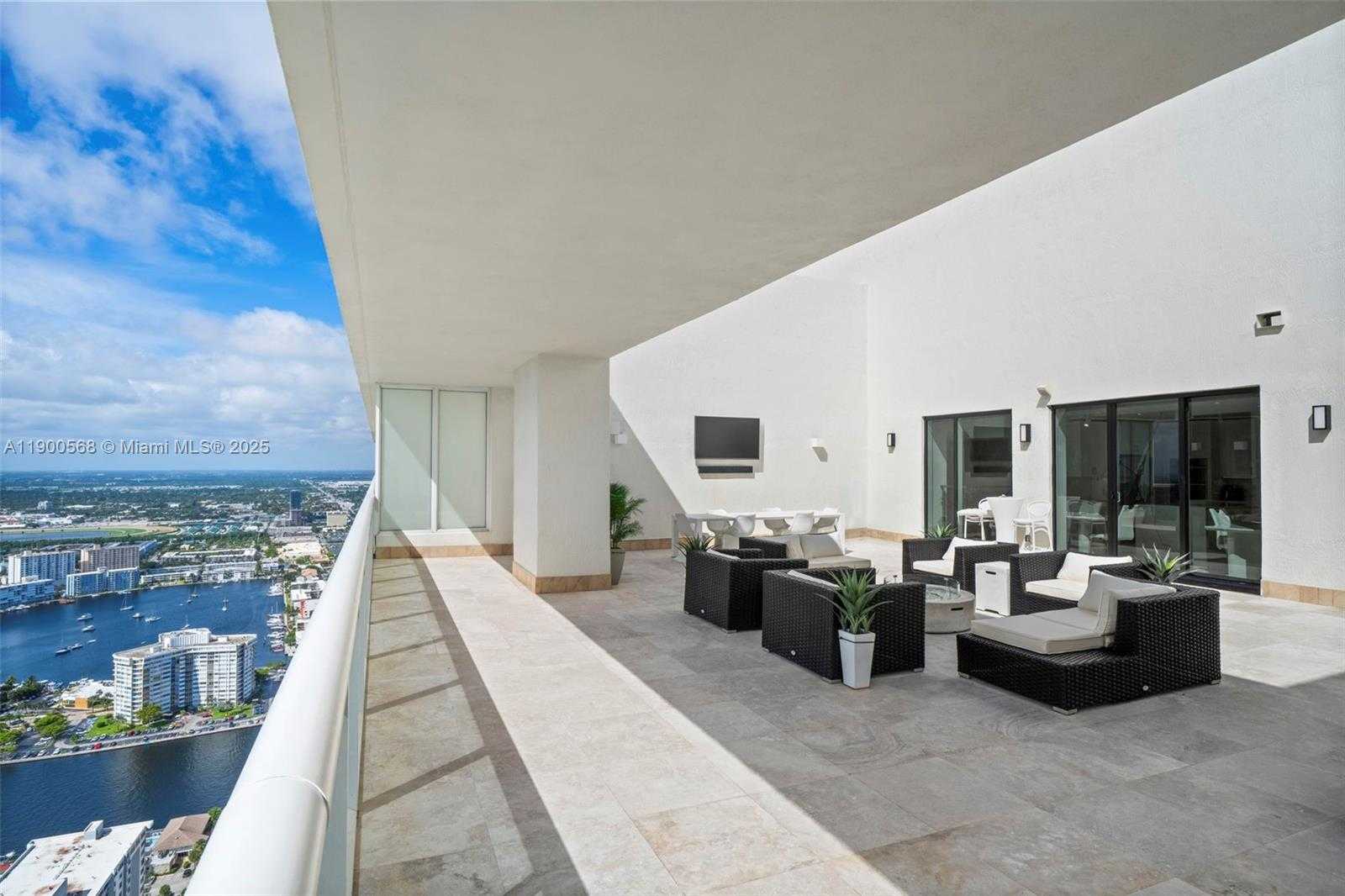 Small Image of 1830 SOUTH OCEAN DR #5103, Hallandale Beach Number 26