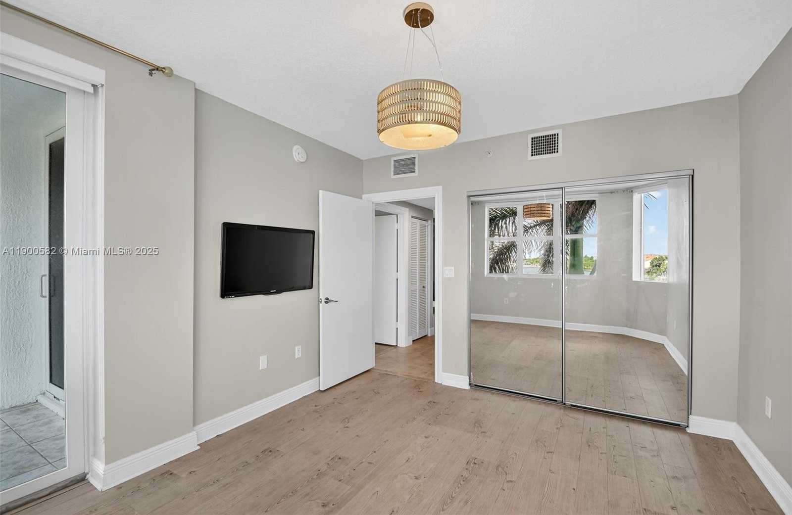 Small Image of 2700 NORTH FEDERAL HWY #409, Boynton Beach Number 32