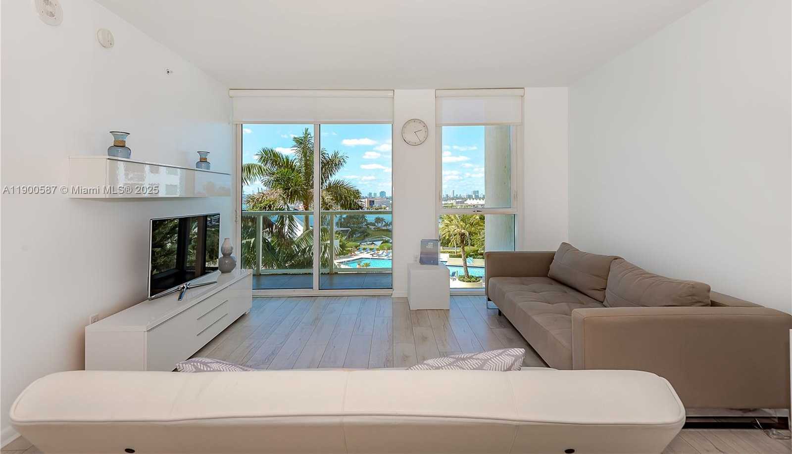 Small Image of 253 NORTH EAST 2ND ST #1407, Miami Number 23