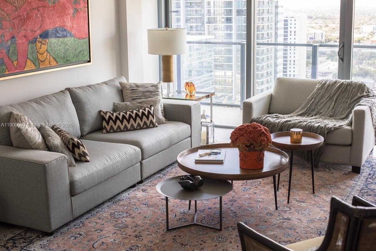 Small Image of 68 SOUTH EAST 6TH ST #2006, Miami Number 1