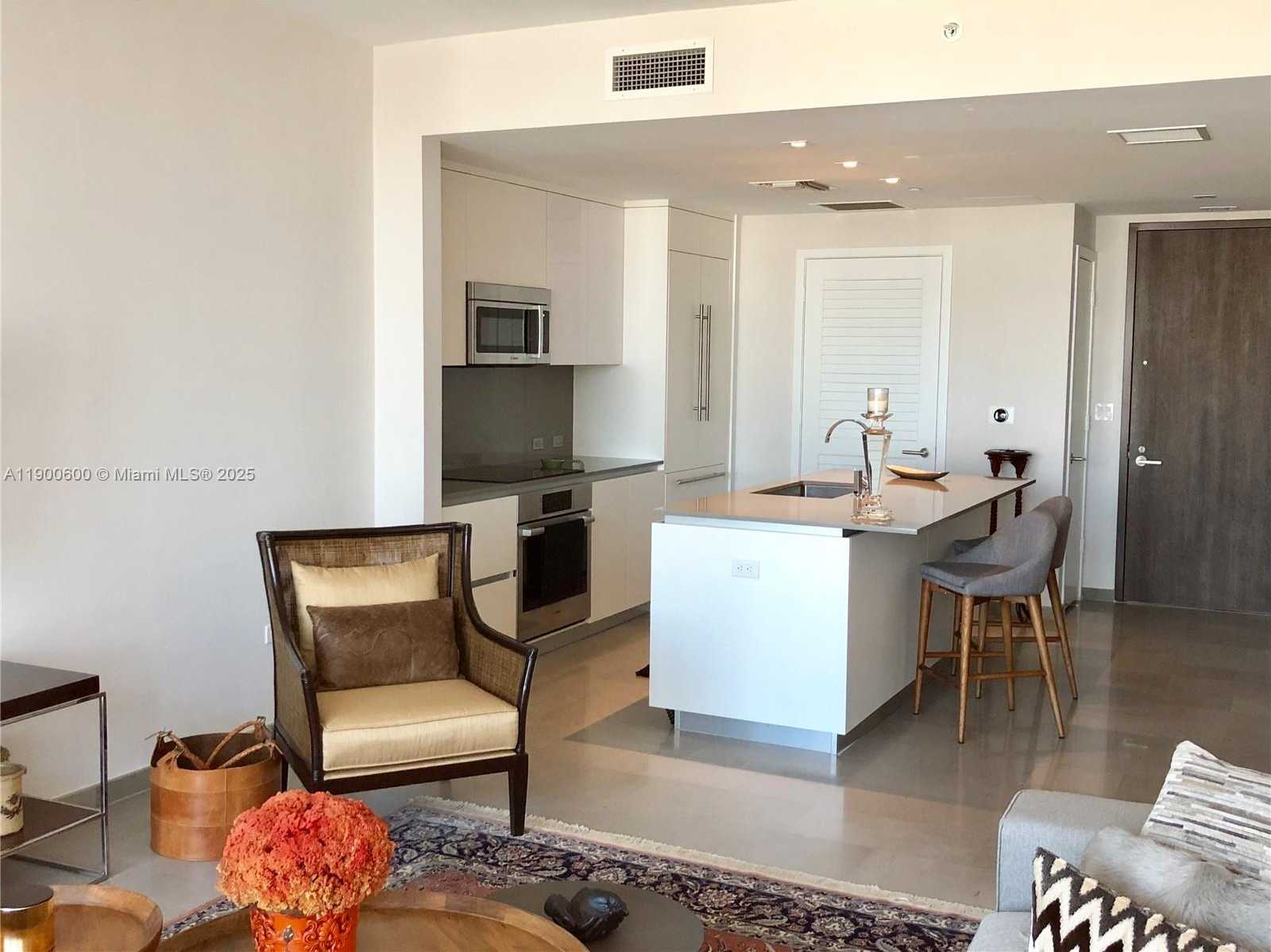 Small Image of 68 SOUTH EAST 6TH ST #2006, Miami Number 17