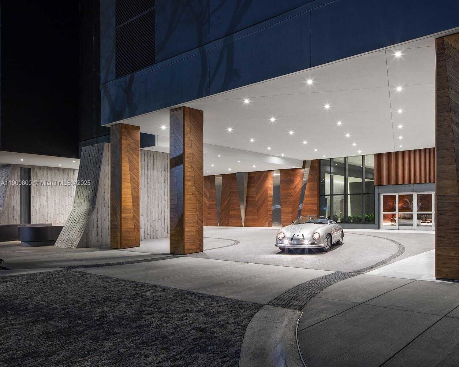 Small Image of 68 SOUTH EAST 6TH ST #2006, Miami Number 41