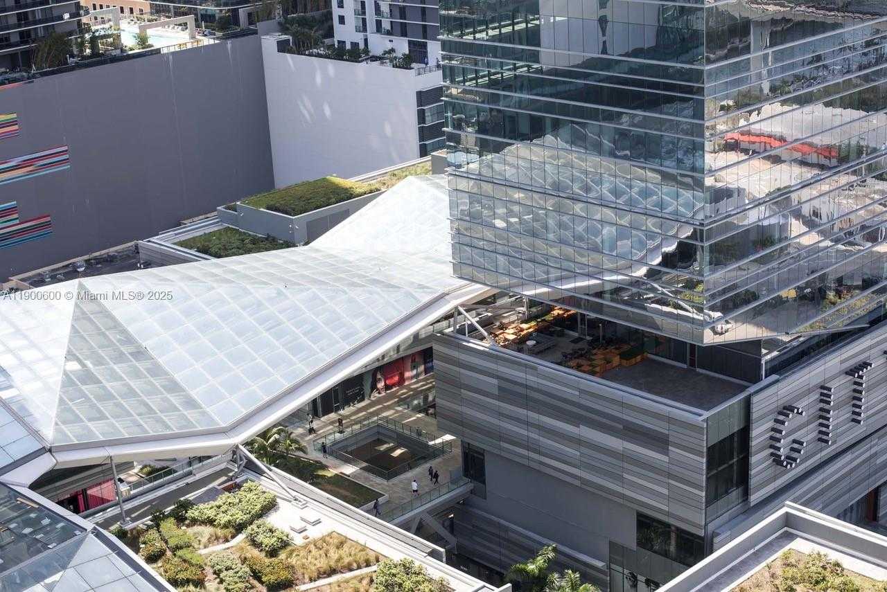 Small Image of 68 SOUTH EAST 6TH ST #2006, Miami Number 49