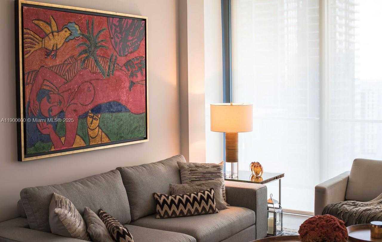 Small Image of 68 SOUTH EAST 6TH ST #2006, Miami Number 7